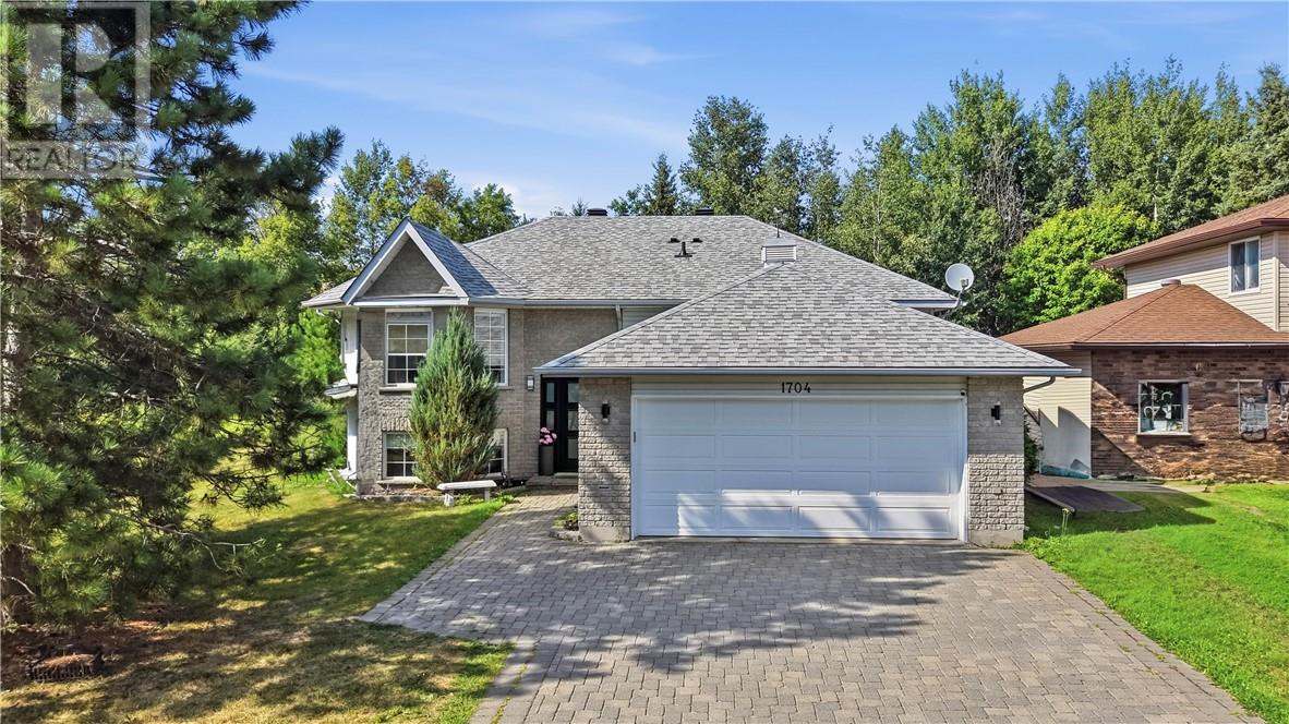 1704 Agincourt Avenue, Sudbury, Ontario  P3A 5Y1 - Photo 1 - 2129780