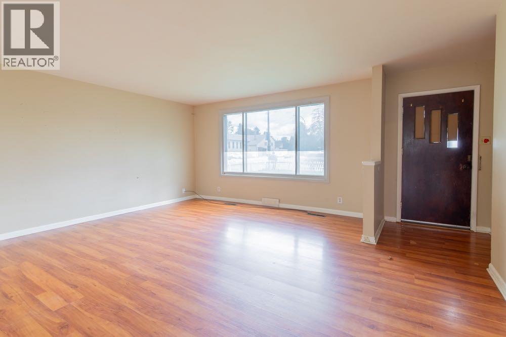 1218 13 Street N, Lethbridge, Alberta  T1H 2T6 - Photo 6 - A2336806