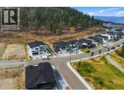2071 Cortina Drive, Kelowna, British Columbia  V1P 1R3 - Photo 40 - 10397618