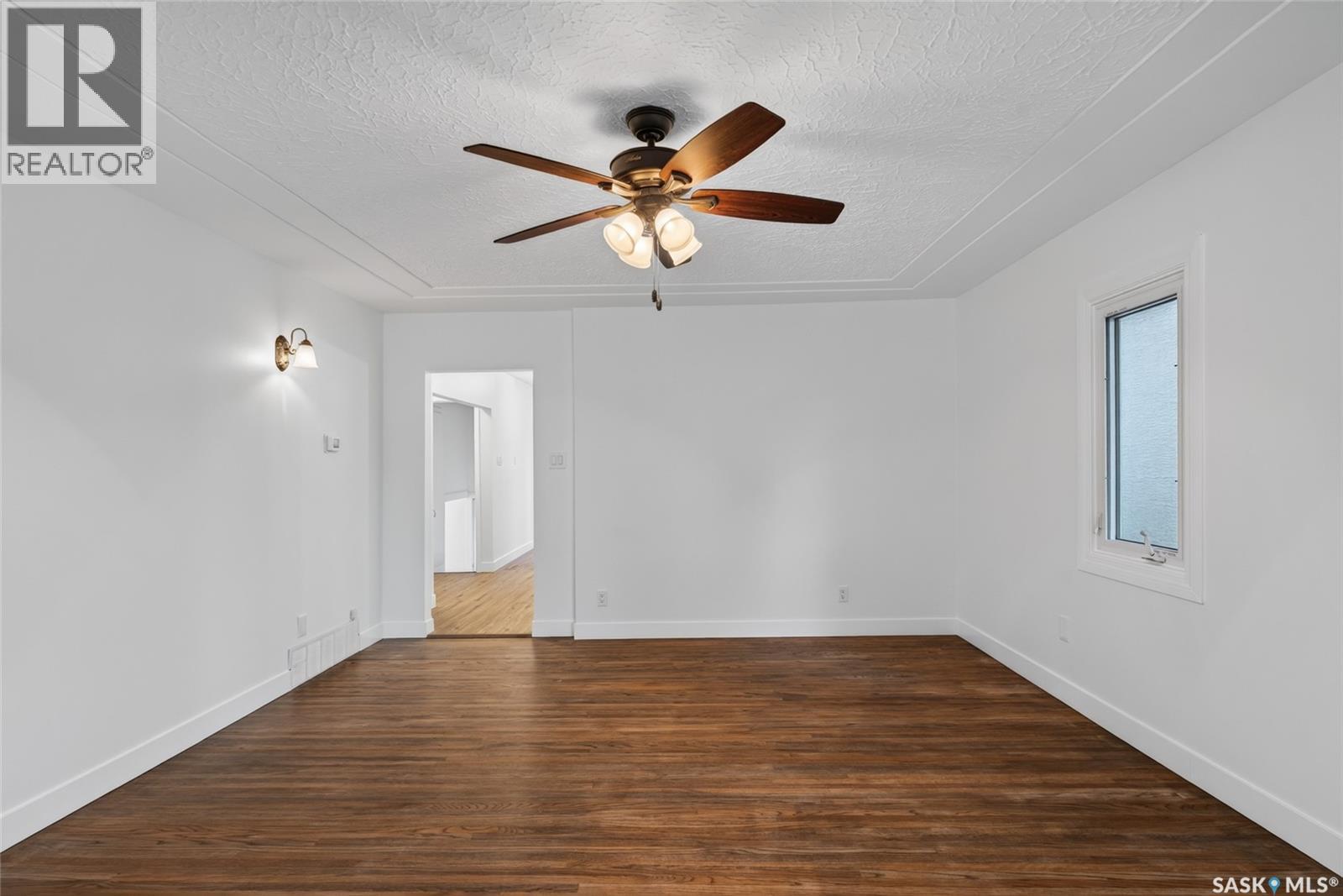 2501 Kelvin Avenue, Saskatoon, Saskatchewan  S7J 0T6 - Photo 3 - SK045427