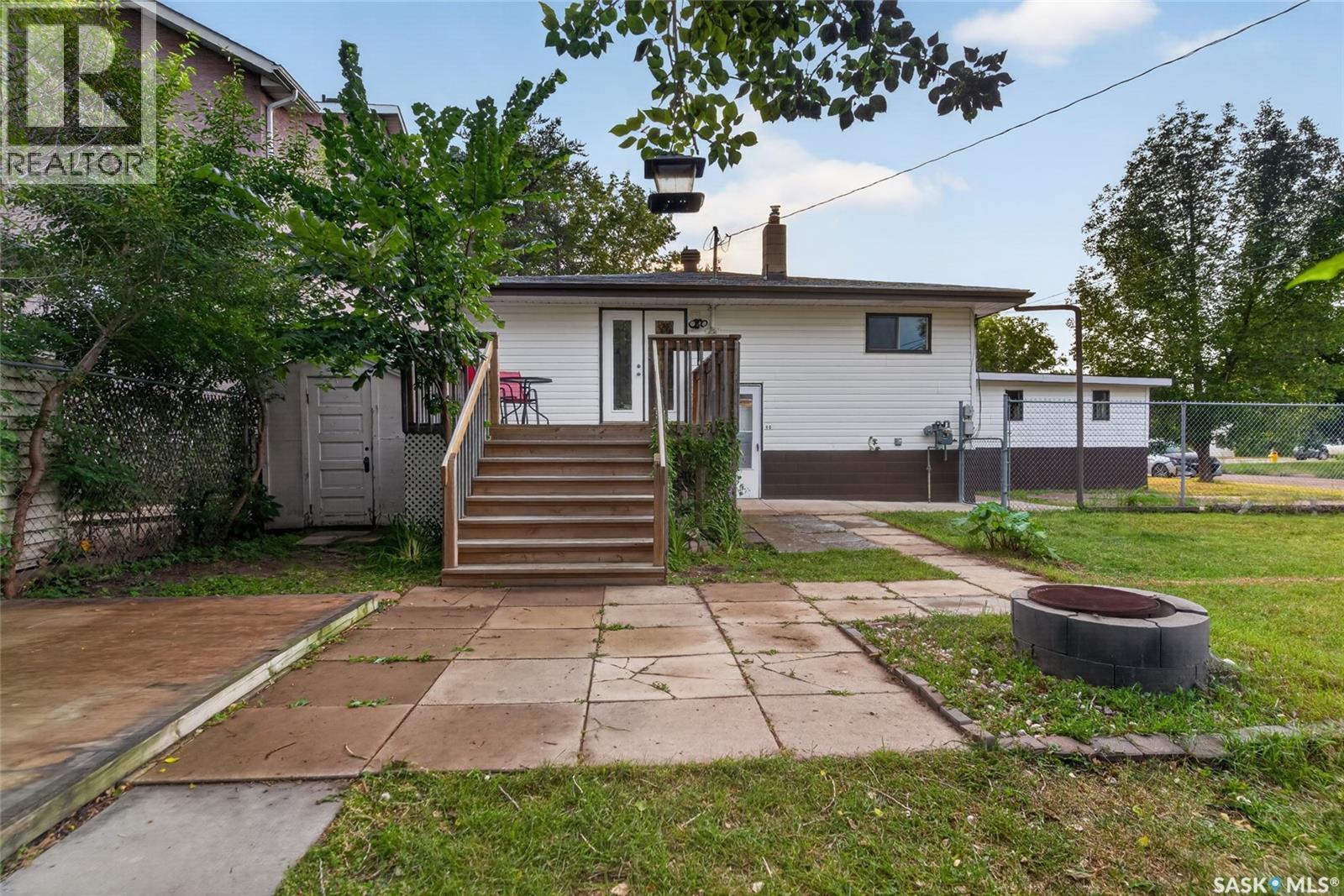 2501 Kelvin Avenue, Saskatoon, Saskatchewan  S7J 0T6 - Photo 30 - SK045427