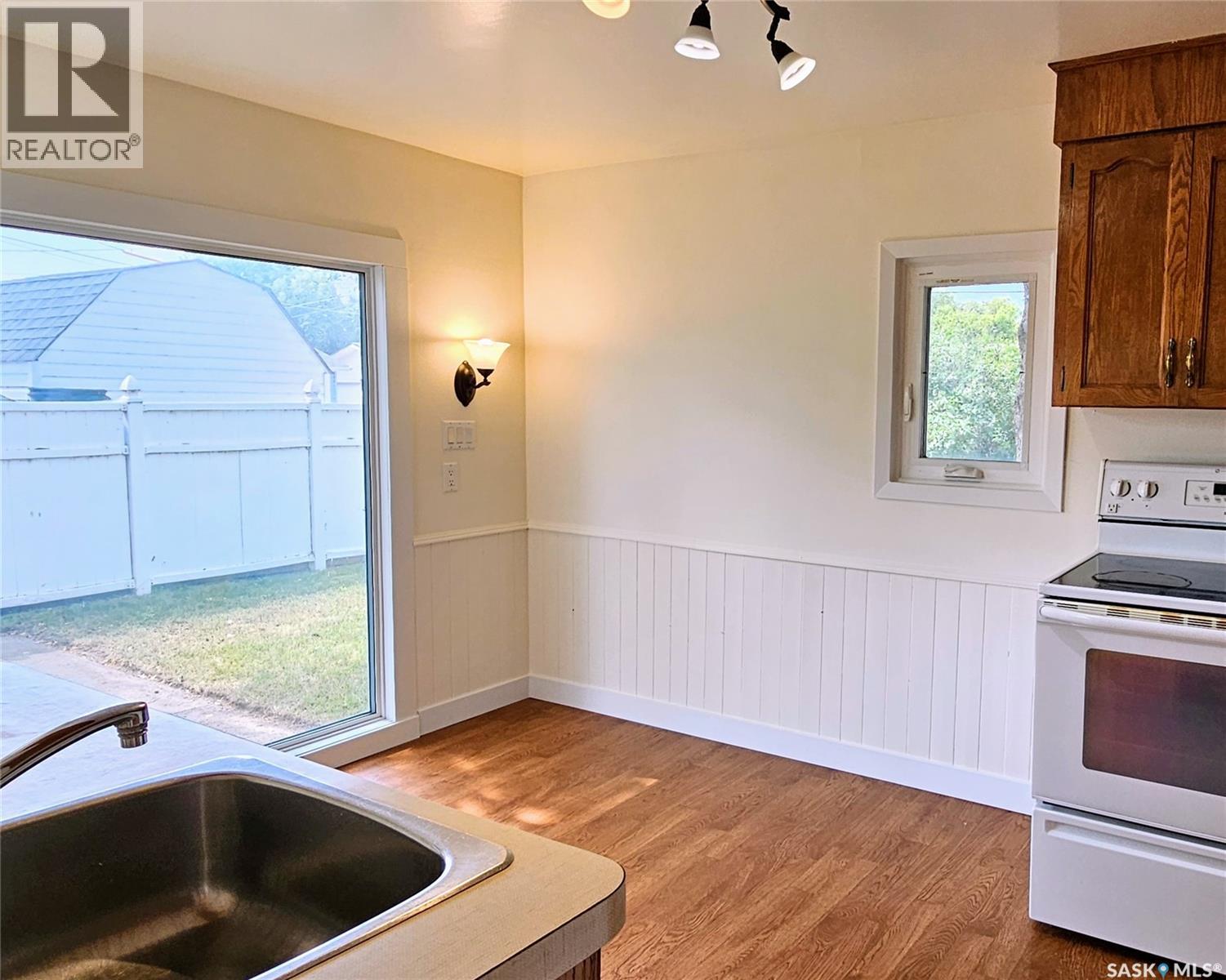50 Antrim Street, Lanigan, Saskatchewan  S0K 2M0 - Photo 13 - SK045341