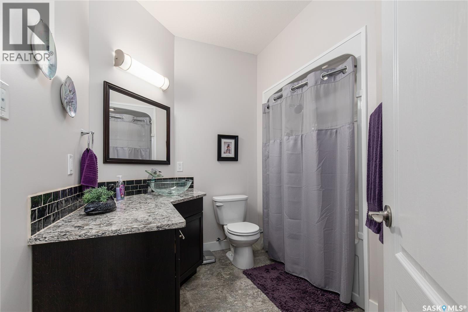 111 Iron Bridge Drive, Moose Jaw, Saskatchewan  S6J 0B4 - Photo 24 - SK045216