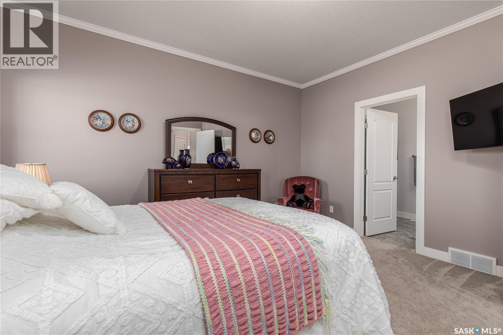 111 Iron Bridge Drive, Moose Jaw, Saskatchewan  S6J 0B4 - Photo 31 - SK045216