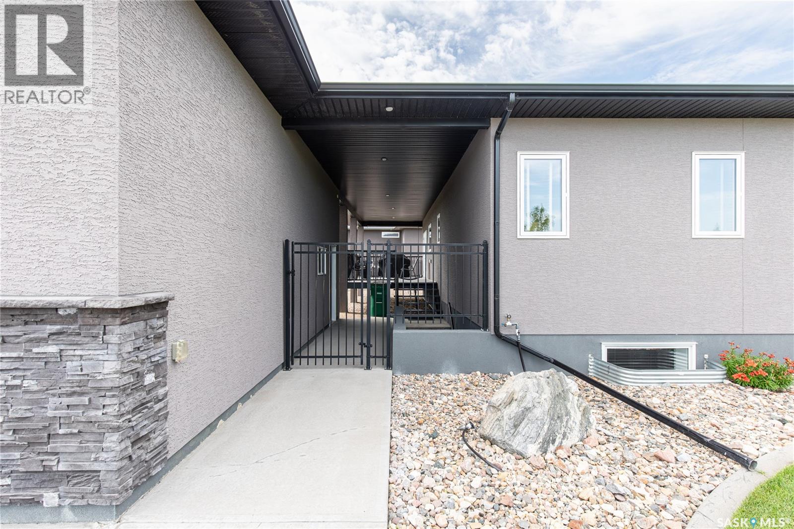 111 Iron Bridge Drive, Moose Jaw, Saskatchewan  S6J 0B4 - Photo 67 - SK045216