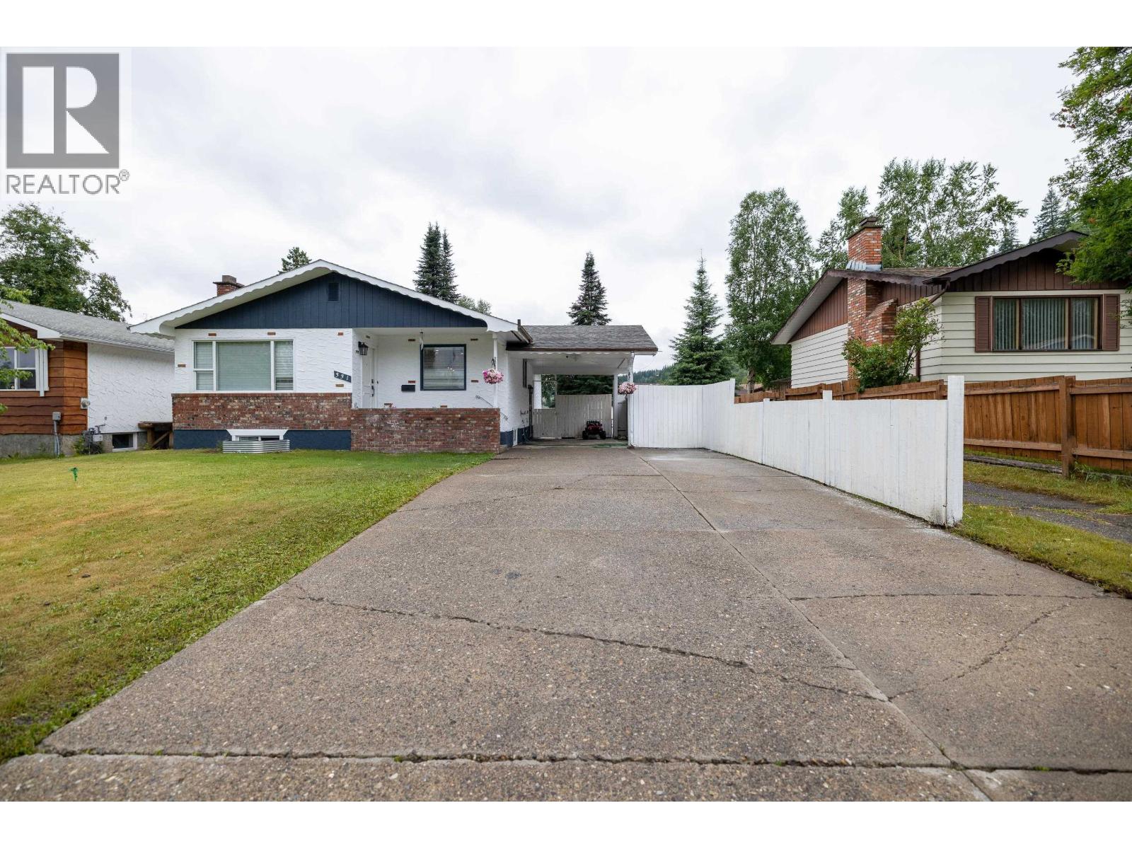 331 Killoren Crescent, Prince George, British Columbia  V2M 6J8 - Photo 4 - R3155465