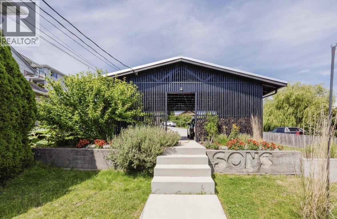 679 Corlett Road, Gibsons, British Columbia  V0N 1V9 - Photo 33 - R3140447