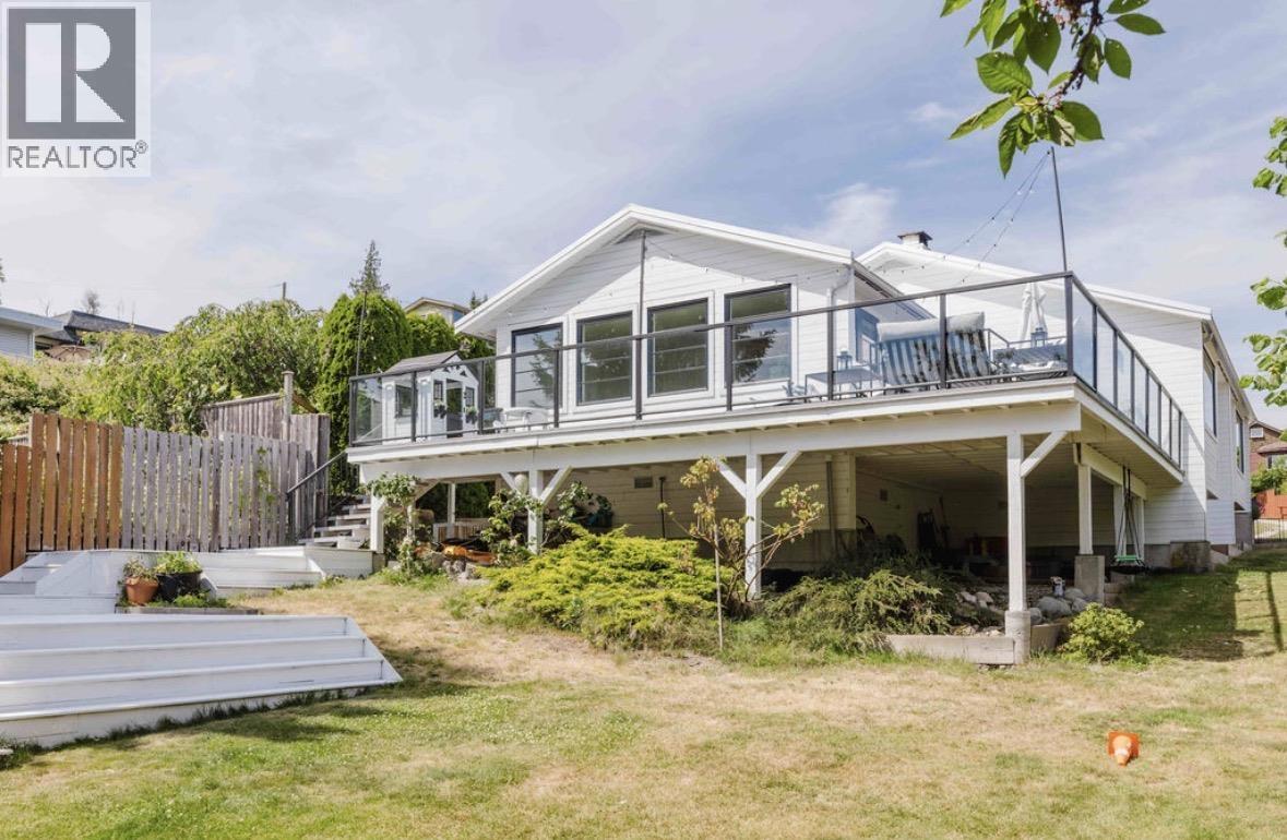 679 CORLETT ROAD, Gibsons, British Columbia