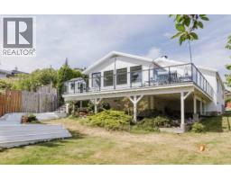 679 CORLETT ROAD, Gibsons, British Columbia