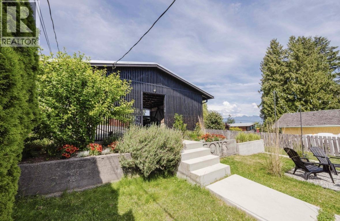 679 Corlett Road, Gibsons, British Columbia  V0N 1V9 - Photo 32 - R3140447