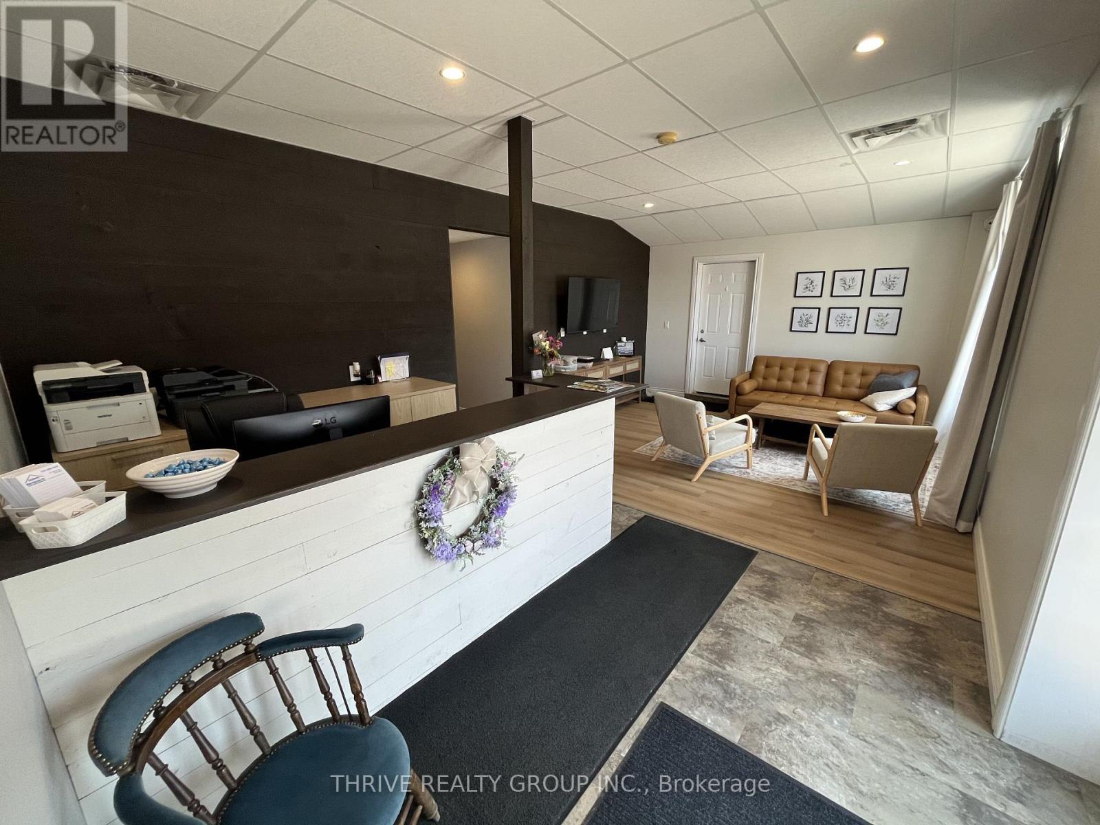 61 Frank Street, Strathroy-Caradoc, Ontario  N7G 2R3 - Photo 3 - X13671304