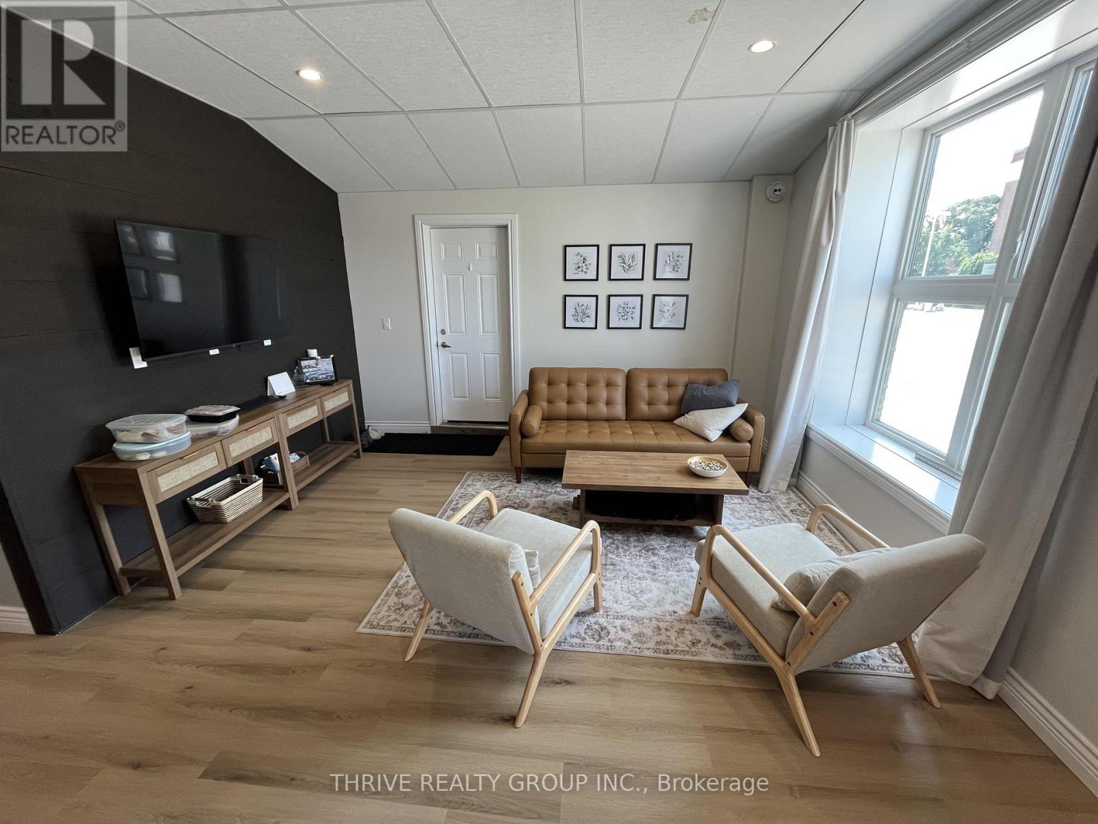 61 Frank Street, Strathroy-Caradoc, Ontario  N7G 2R3 - Photo 4 - X13671304
