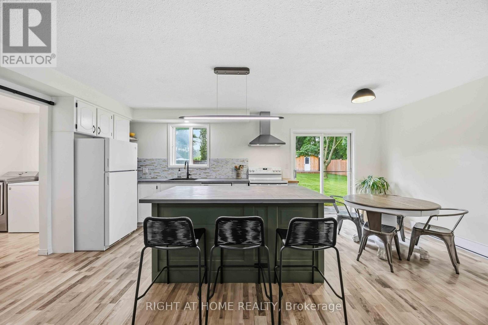 3278 Morrell Street, Brooke-Alvinston, Ontario  N0N 1A0 - Photo 10 - X13671346