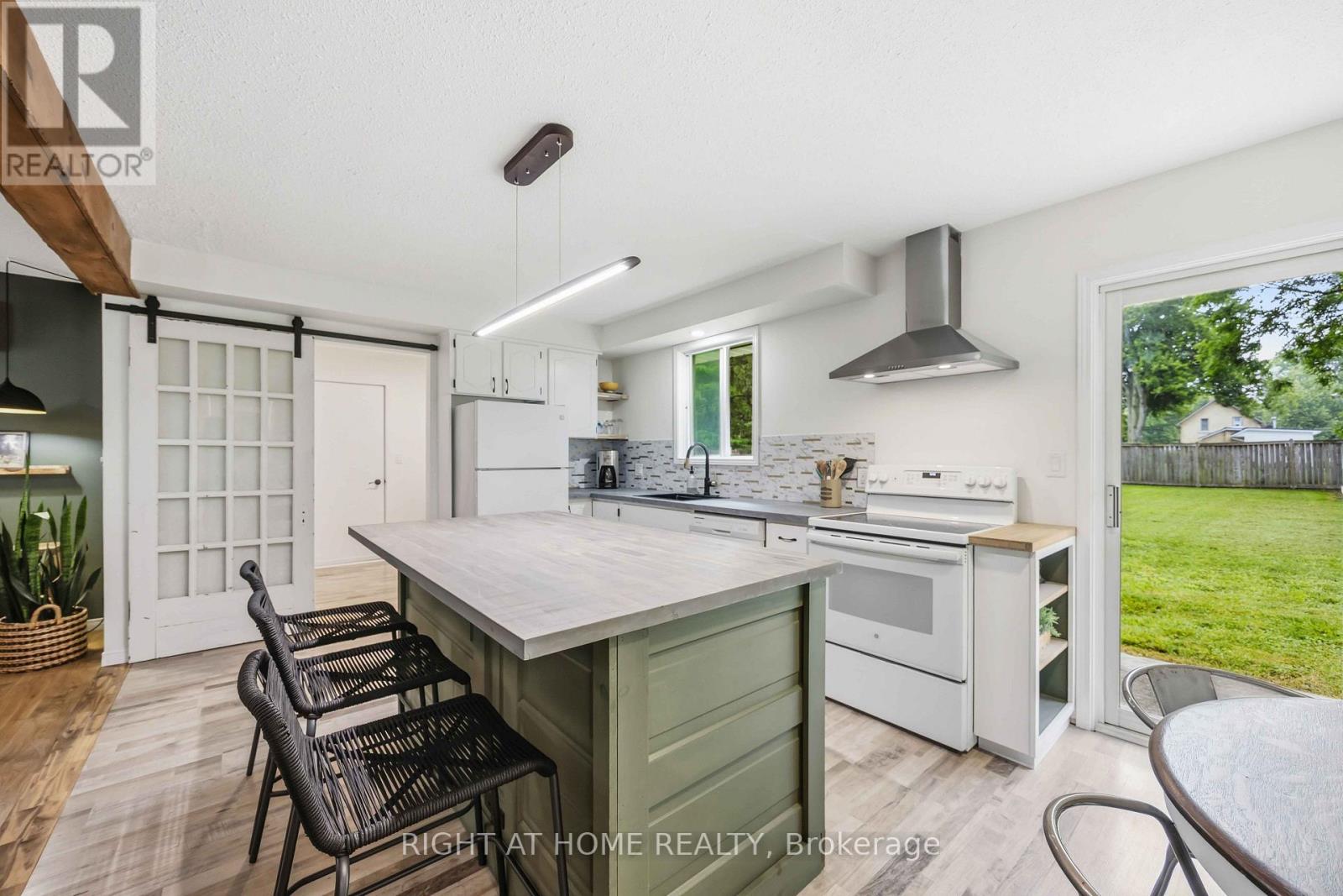 3278 Morrell Street, Brooke-Alvinston, Ontario  N0N 1A0 - Photo 12 - X13671346