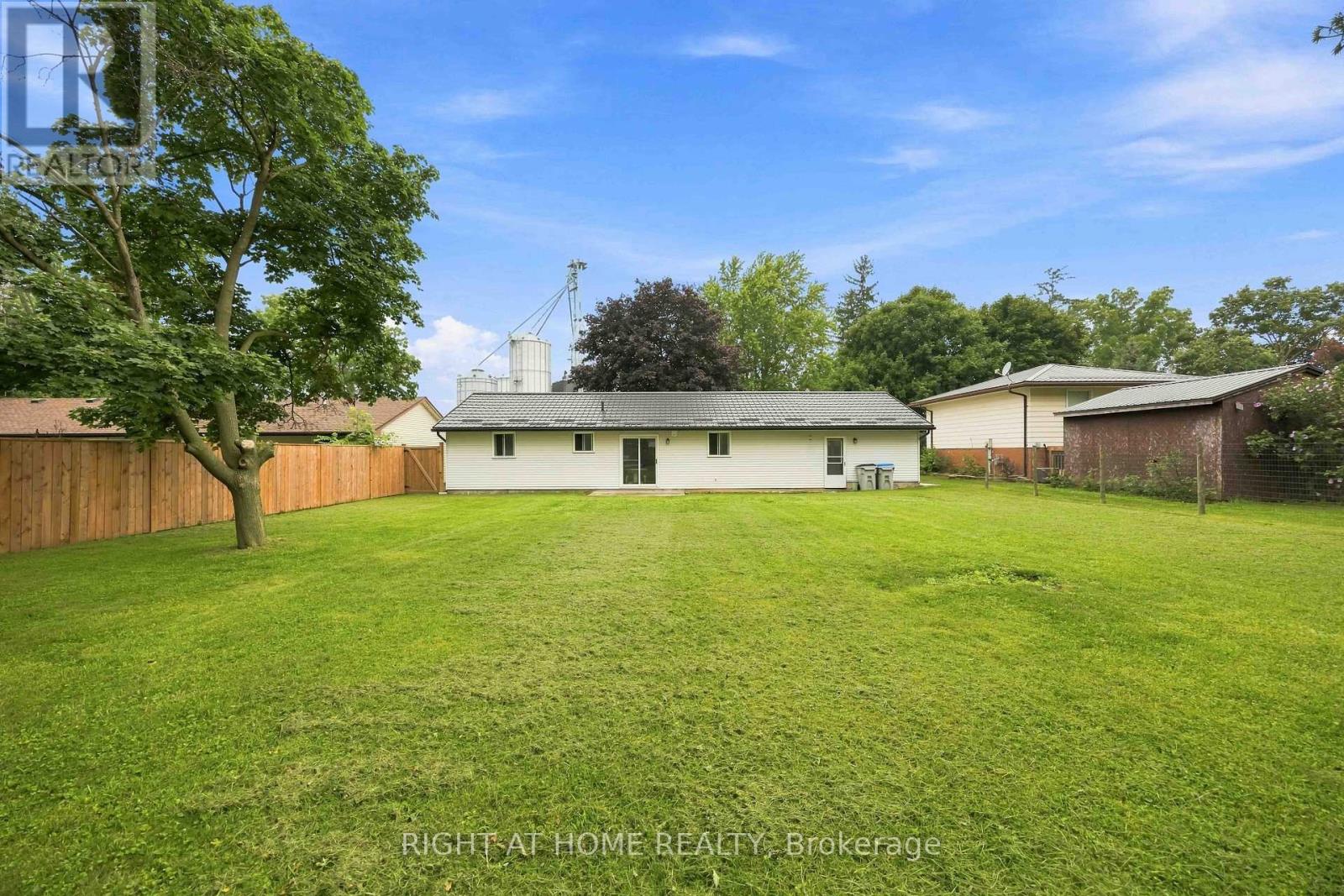 3278 Morrell Street, Brooke-Alvinston, Ontario  N0N 1A0 - Photo 27 - X13671346