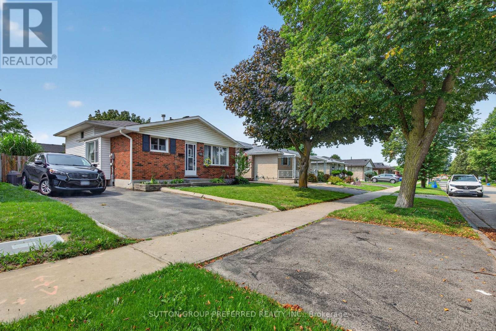 98 Surrey Crescent, London South, Ontario  N6E 1T8 - Photo 3 - X13671426