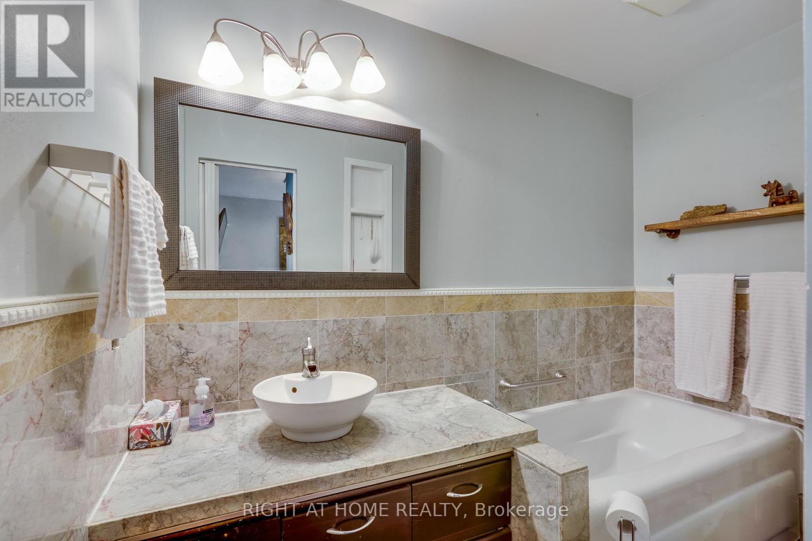 1053 Frances Street, London East, Ontario  N5W 2L8 - Photo 14 - X13671610