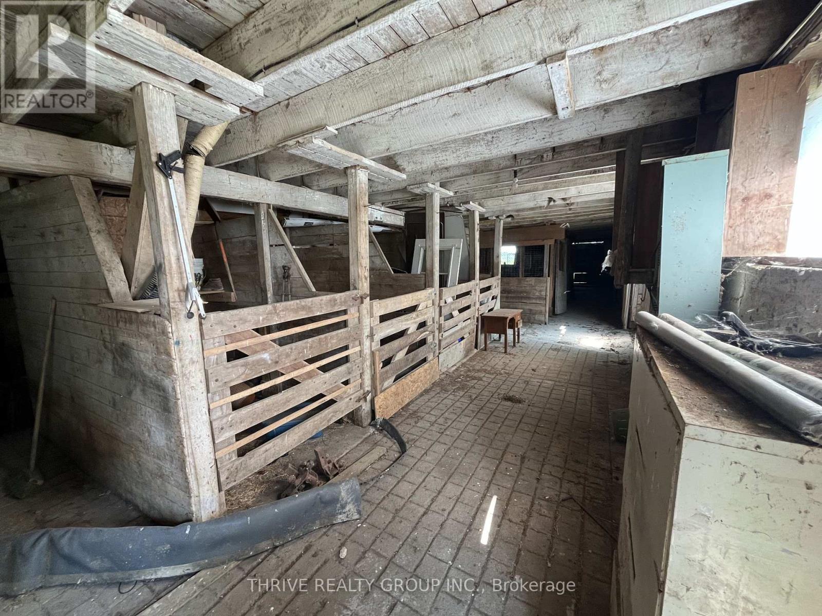 6692 Longwoods Road, Strathroy-Caradoc, Ontario  N0L 1T0 - Photo 13 - X13671614