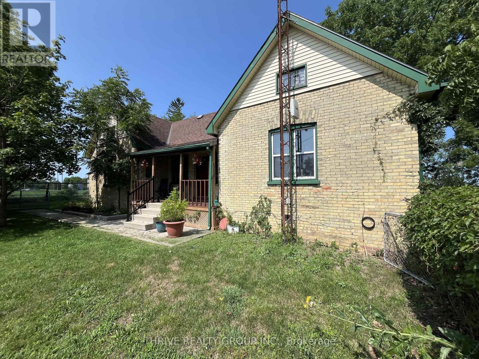 6692 Longwoods Road, Strathroy-Caradoc, Ontario  N0L 1T0 - Photo 3 - X13671614