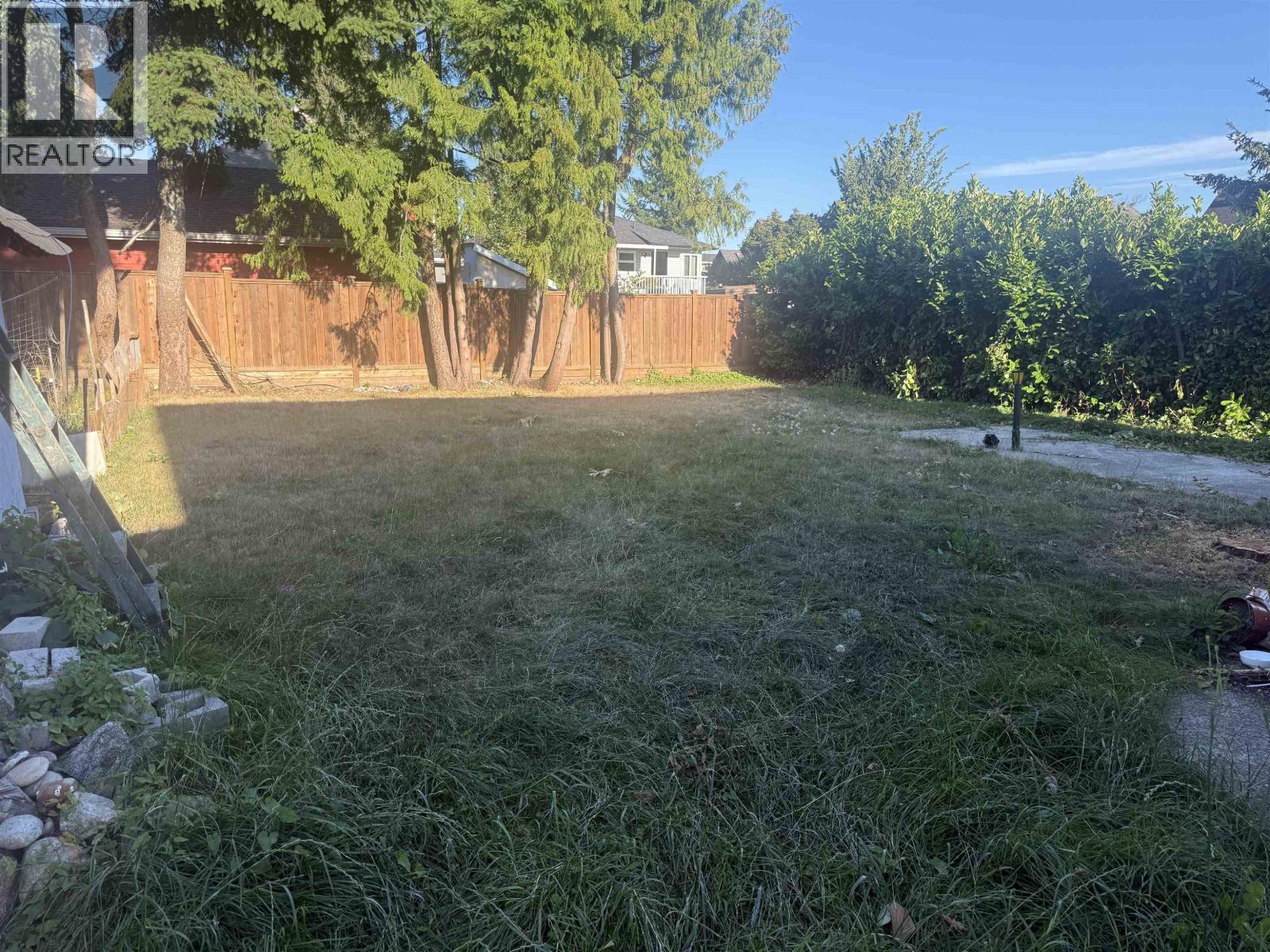 220 Devoy Street, New Westminster, British Columbia  V3L 4E7 - Photo 3 - R3154250