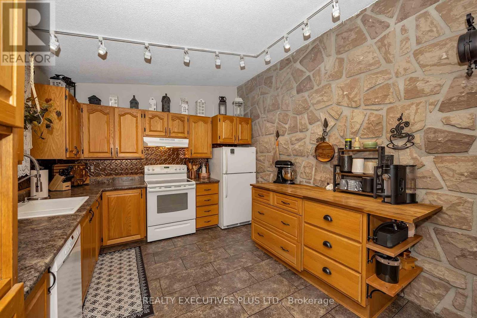 3896 Schnupp Road W, Clarence-Rockland, Ontario  K0A 1E0 - Photo 13 - X13671294