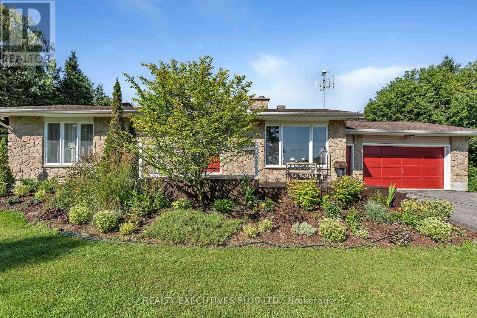 3896 Schnupp Road W, Clarence-Rockland, Ontario  K0A 1E0 - Photo 2 - X13671294