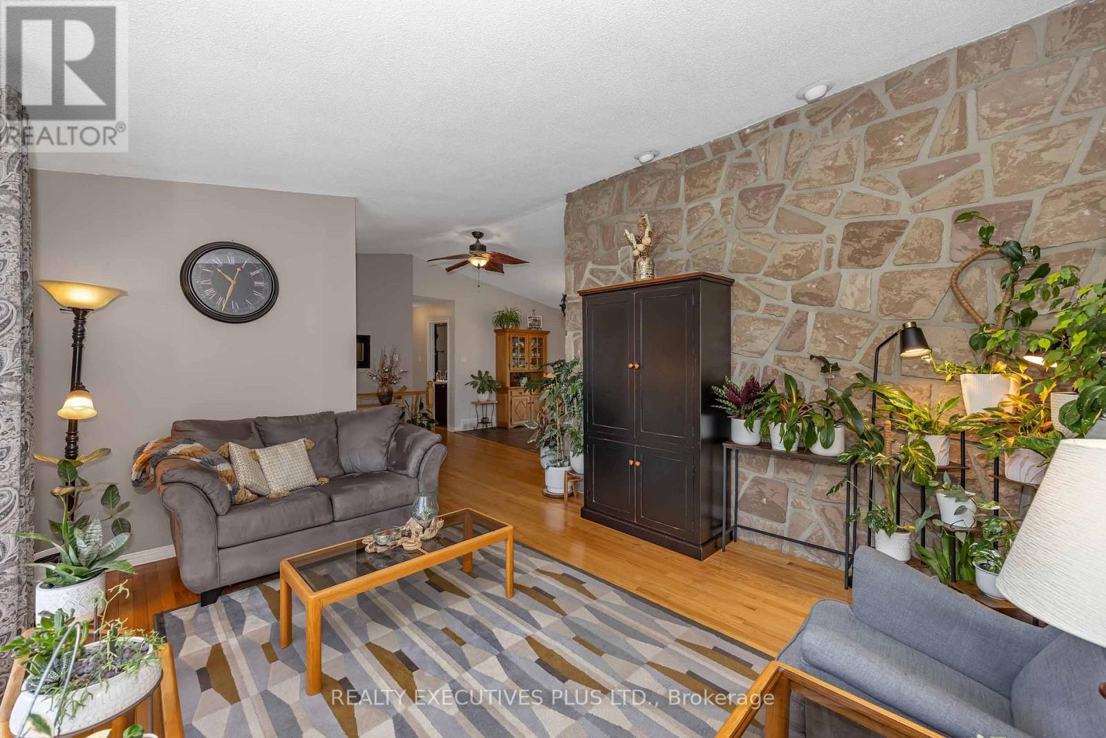 3896 Schnupp Road W, Clarence-Rockland, Ontario  K0A 1E0 - Photo 8 - X13671294
