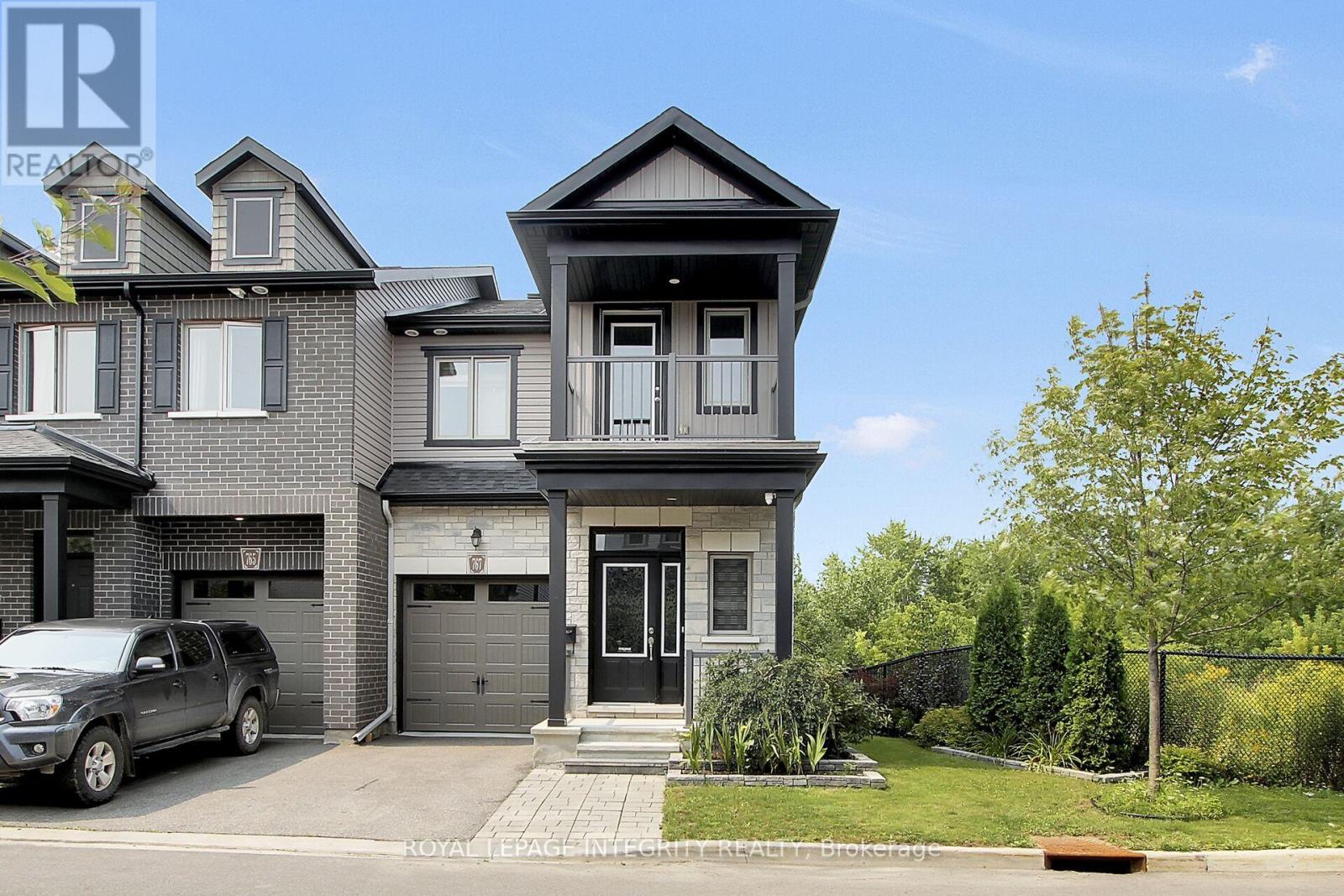 767 Dearborn Private, Ottawa, Ontario  K1T 0W3 - Photo 1 - X13671386