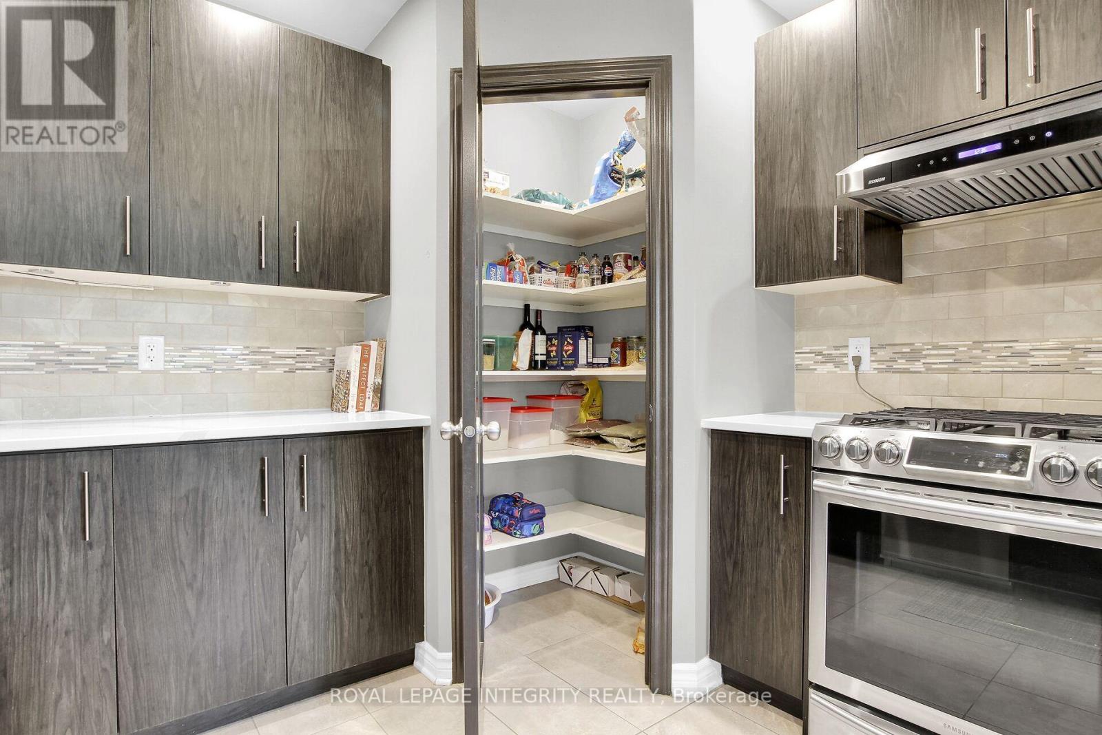 767 Dearborn Private, Ottawa, Ontario  K1T 0W3 - Photo 18 - X13671386