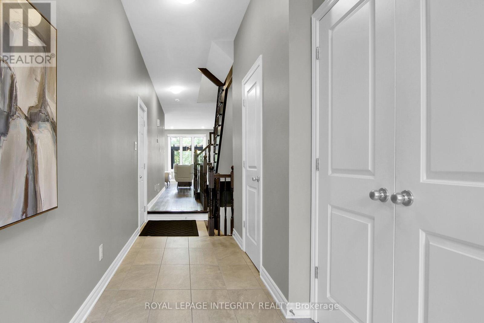 767 Dearborn Private, Ottawa, Ontario  K1T 0W3 - Photo 6 - X13671386