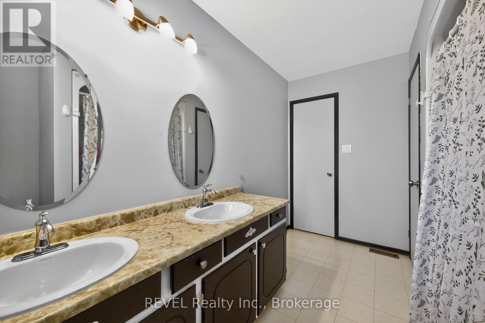 698 Daytona Drive, Fort Erie, Ontario  L2A 4Z6 - Photo 20 - X13671428