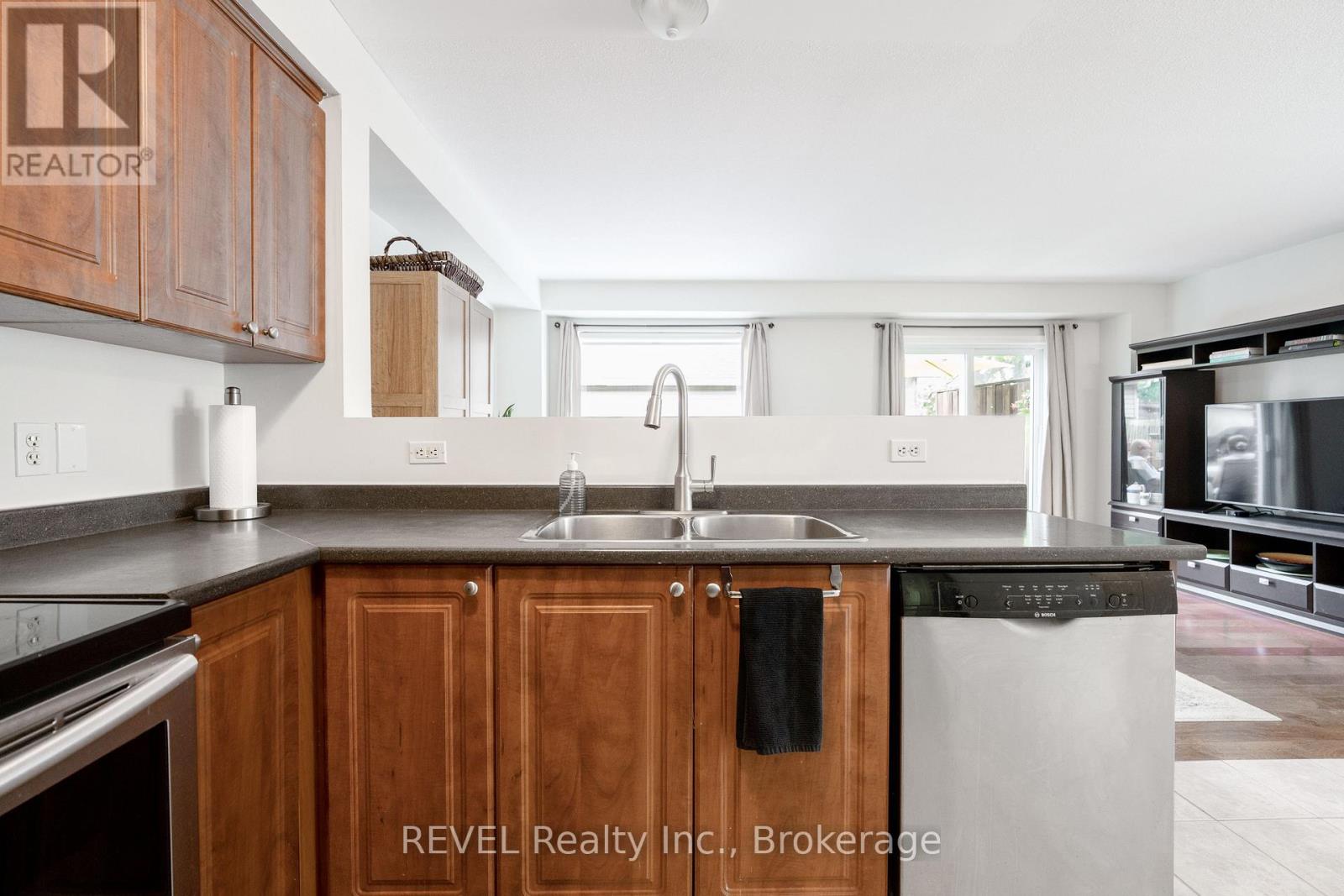 11 - 6263 Valley Way, Niagara Falls, Ontario  L2E 0A1 - Photo 8 - X13671510