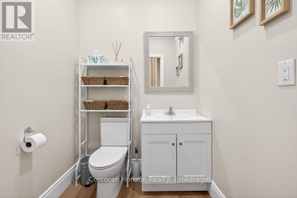 Main - 677 Barton Street E, Hamilton, Ontario  L8H 2W1 - Photo 13 - X13671482