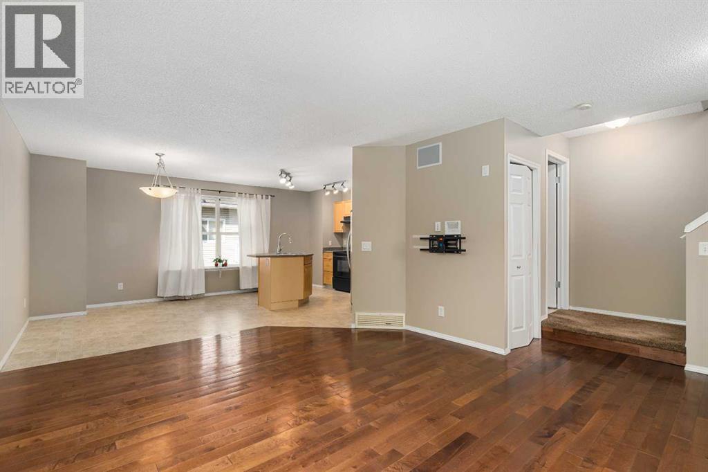 205 Mckenzie Towne Gate SE, Calgary, Alberta  T2Z 4G2 - Photo 10 - A2330560