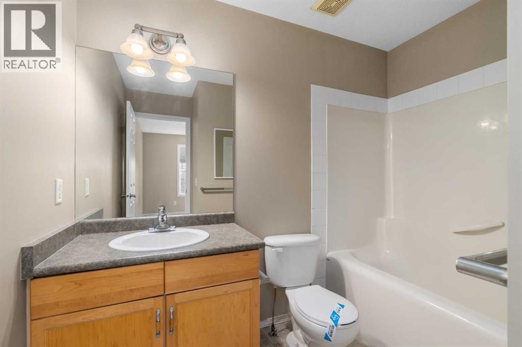 205 Mckenzie Towne Gate SE, Calgary, Alberta  T2Z 4G2 - Photo 22 - A2330560