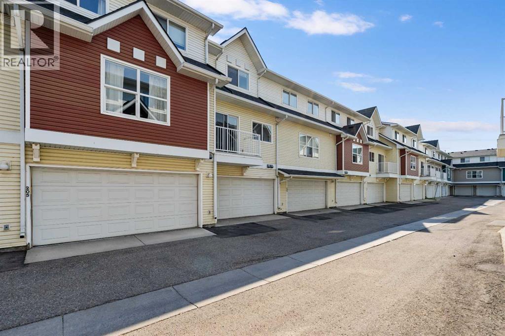 205 Mckenzie Towne Gate SE, Calgary, Alberta  T2Z 4G2 - Photo 28 - A2330560