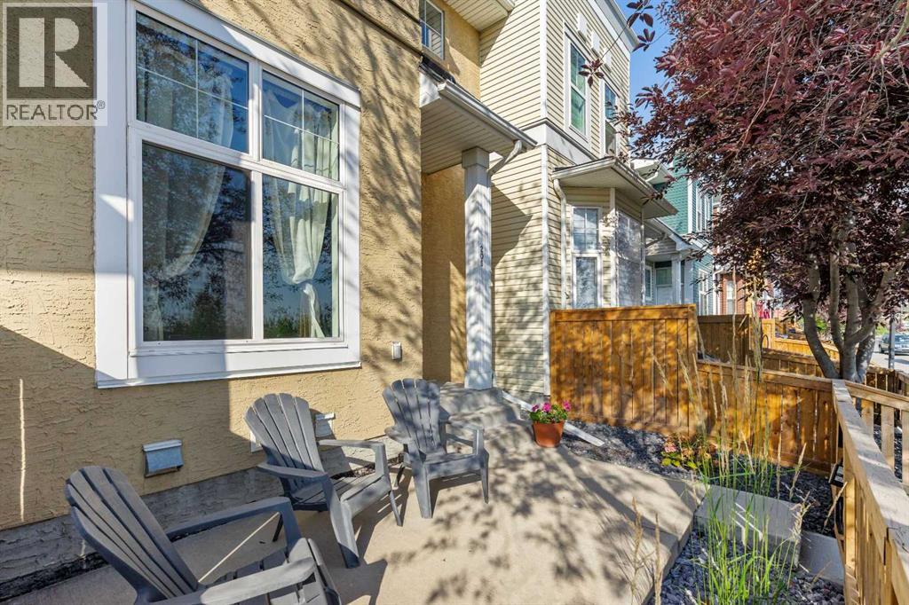 205 Mckenzie Towne Gate SE, Calgary, Alberta  T2Z 4G2 - Photo 4 - A2330560
