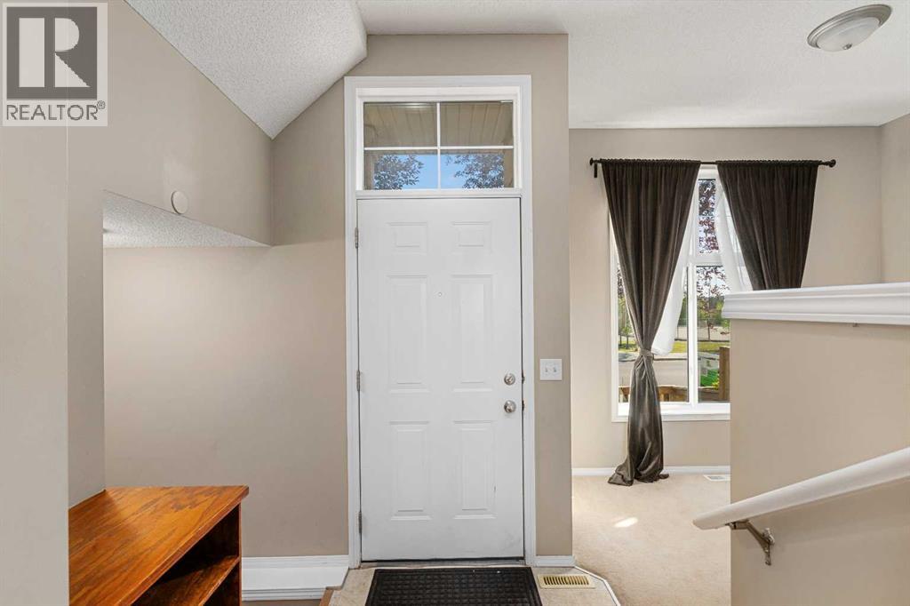 205 Mckenzie Towne Gate SE, Calgary, Alberta  T2Z 4G2 - Photo 6 - A2330560