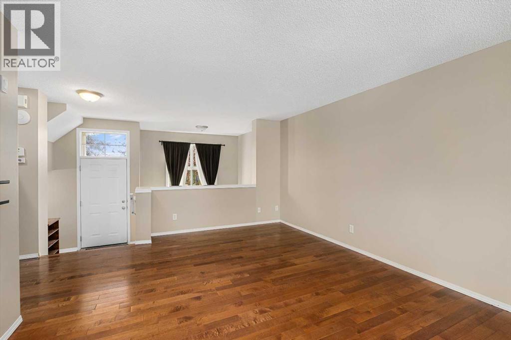 205 Mckenzie Towne Gate SE, Calgary, Alberta  T2Z 4G2 - Photo 8 - A2330560