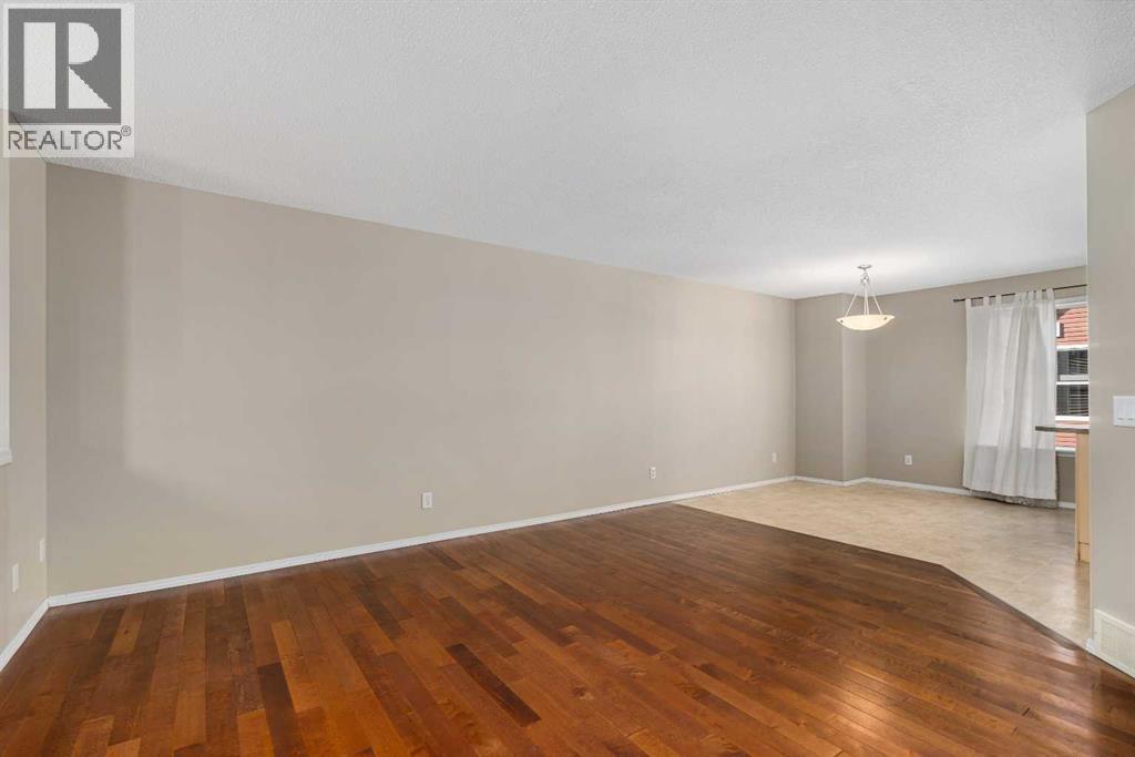 205 Mckenzie Towne Gate SE, Calgary, Alberta  T2Z 4G2 - Photo 9 - A2330560