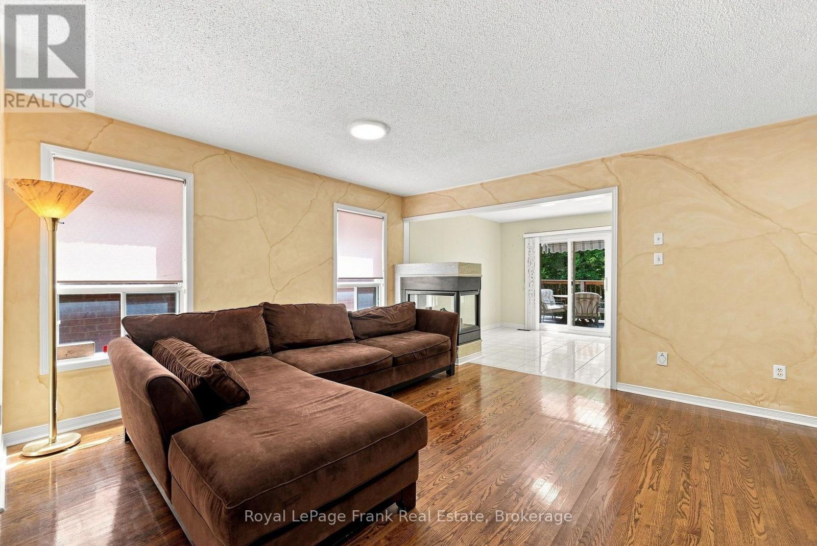 69 Alberta Drive, Vaughan, Ontario  L4K 4X4 - Photo 9 - N13671292