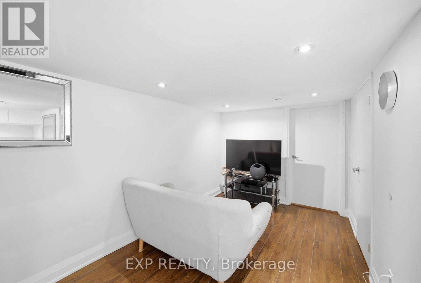679 Ossington Avenue, Toronto, Ontario  M6G 3T6 - Photo 22 - C13671324