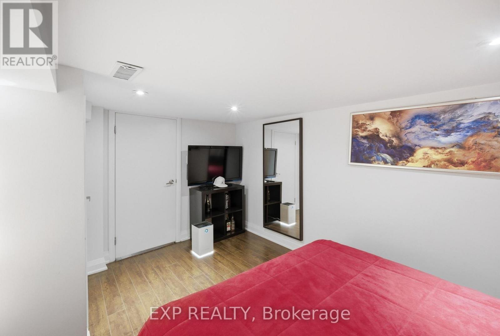 679 Ossington Avenue, Toronto, Ontario  M6G 3T6 - Photo 26 - C13671324