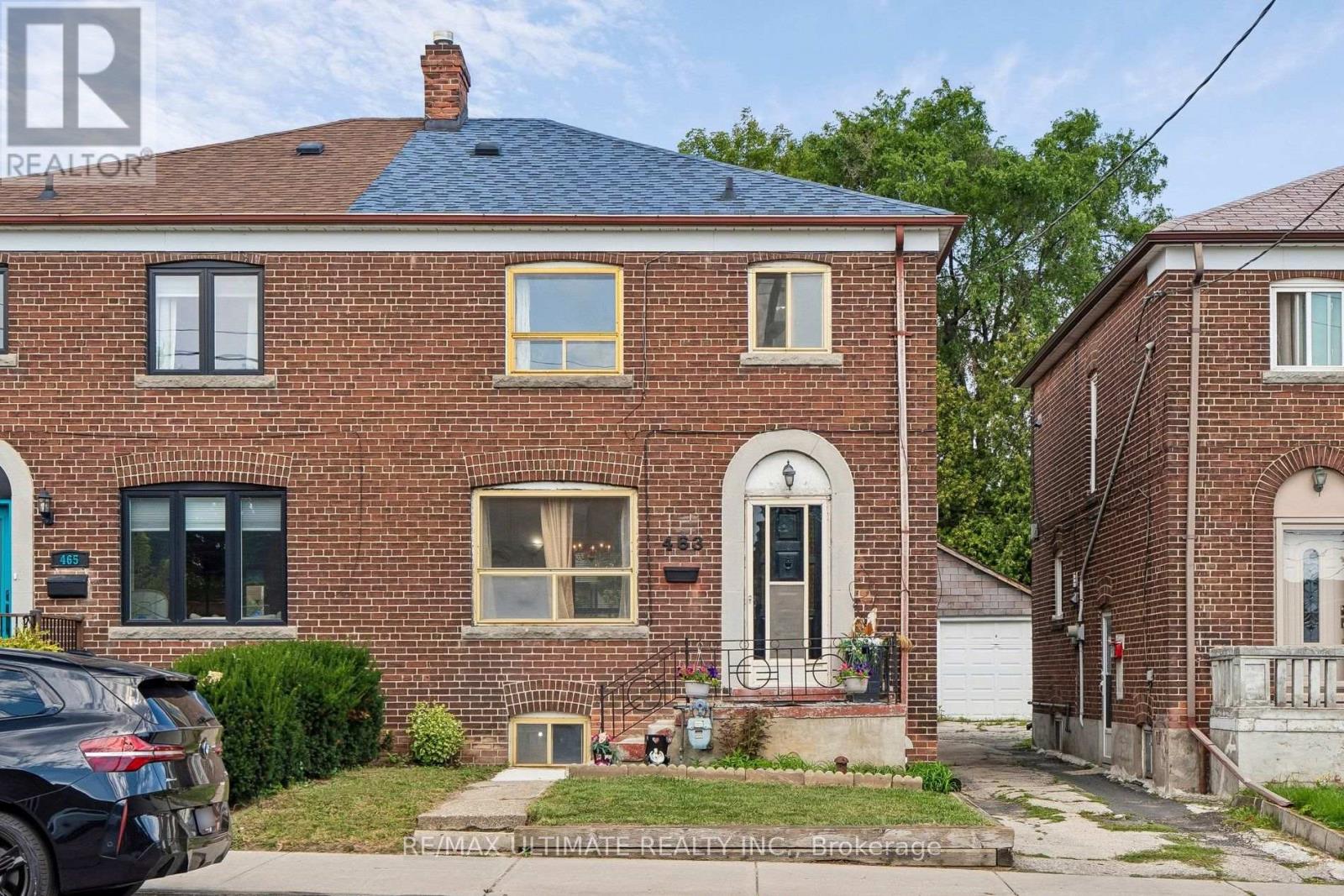 463 Oakwood Avenue, Toronto, Ontario  M6E 2W4 - Photo 1 - C13671326