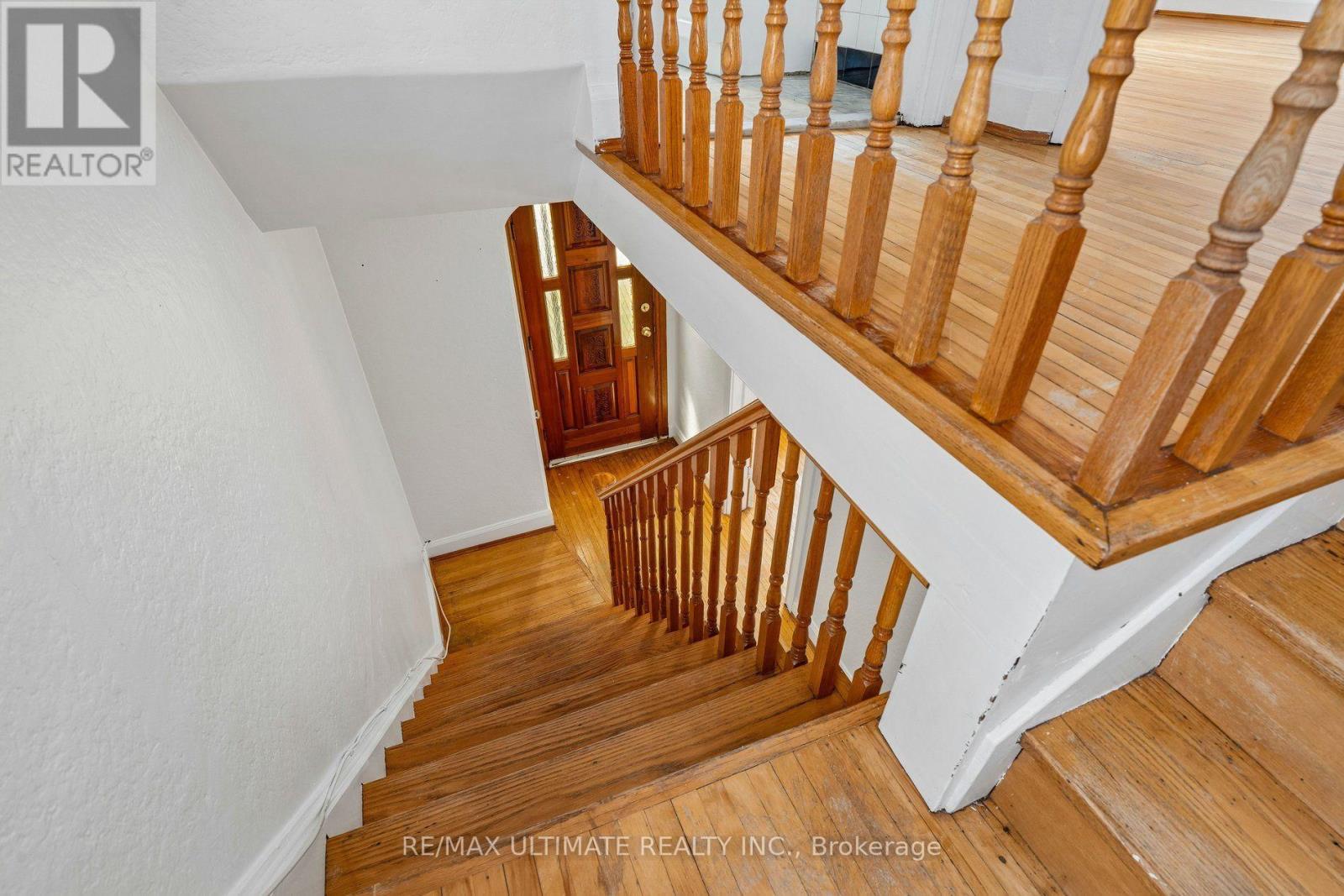 463 Oakwood Avenue, Toronto, Ontario  M6E 2W4 - Photo 23 - C13671326