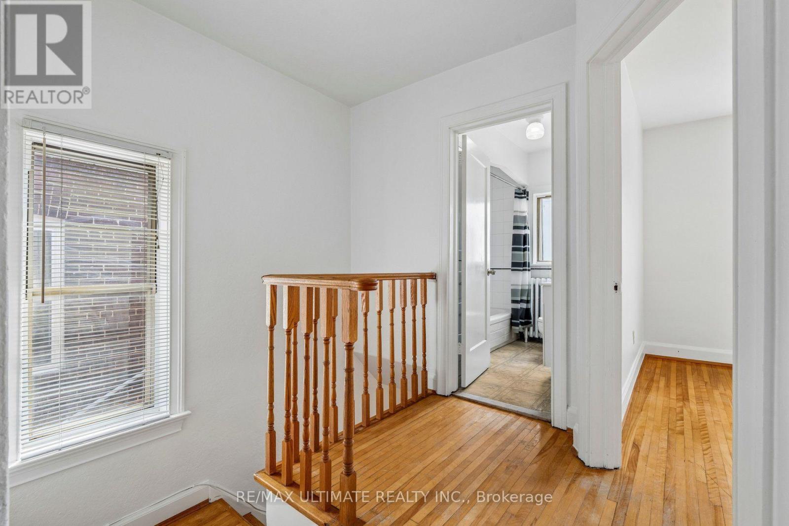 463 Oakwood Avenue, Toronto, Ontario  M6E 2W4 - Photo 25 - C13671326
