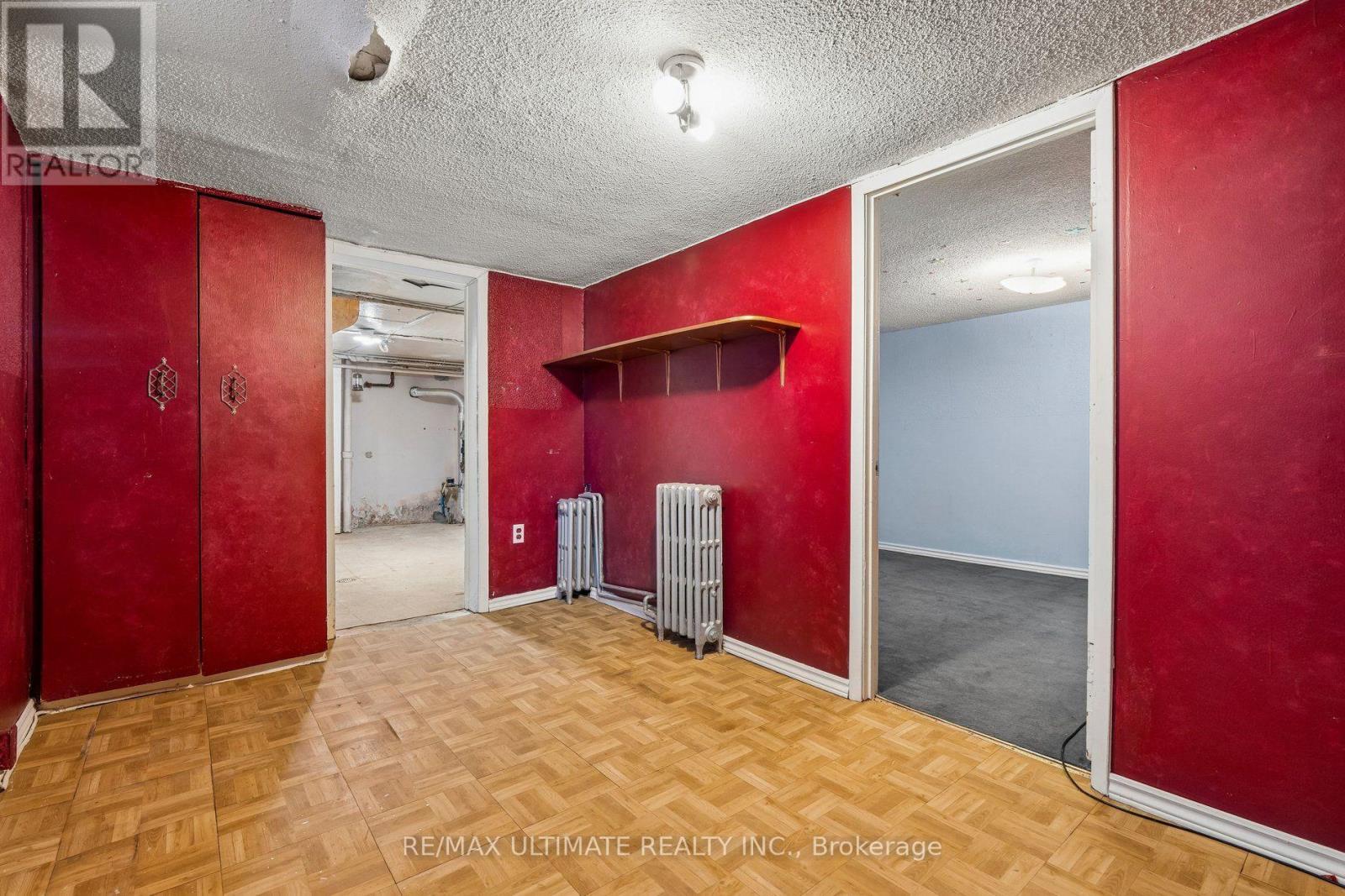 463 Oakwood Avenue, Toronto, Ontario  M6E 2W4 - Photo 38 - C13671326