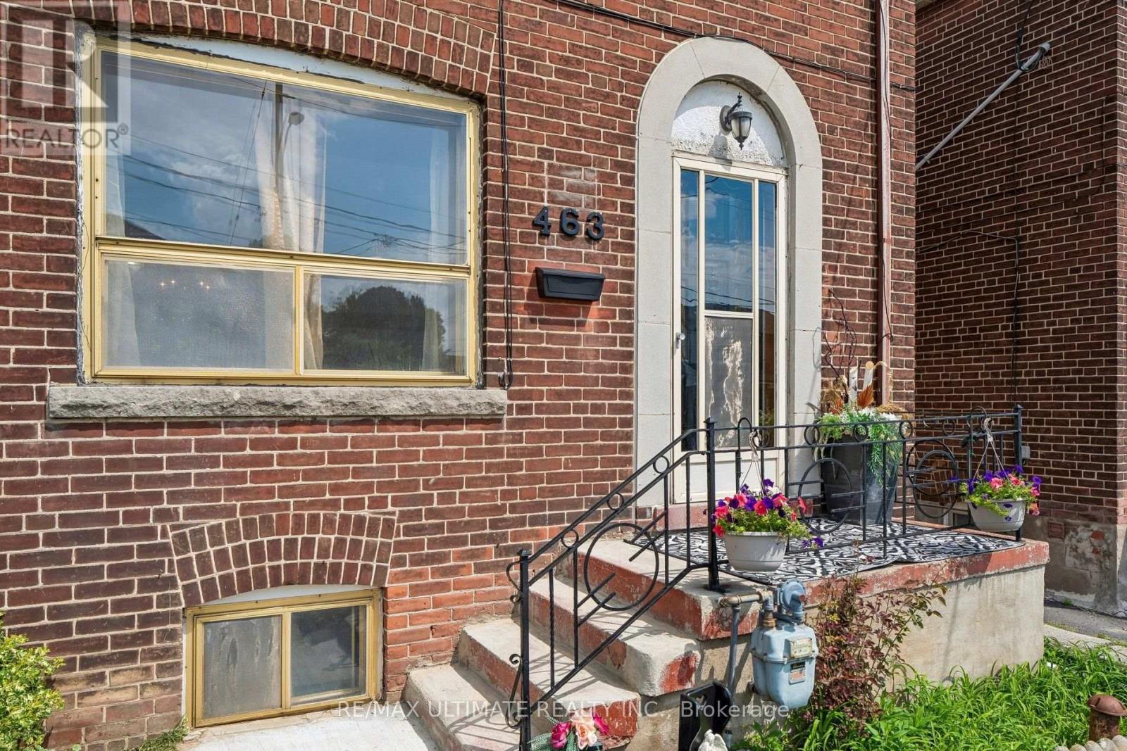463 Oakwood Avenue, Toronto, Ontario  M6E 2W4 - Photo 4 - C13671326