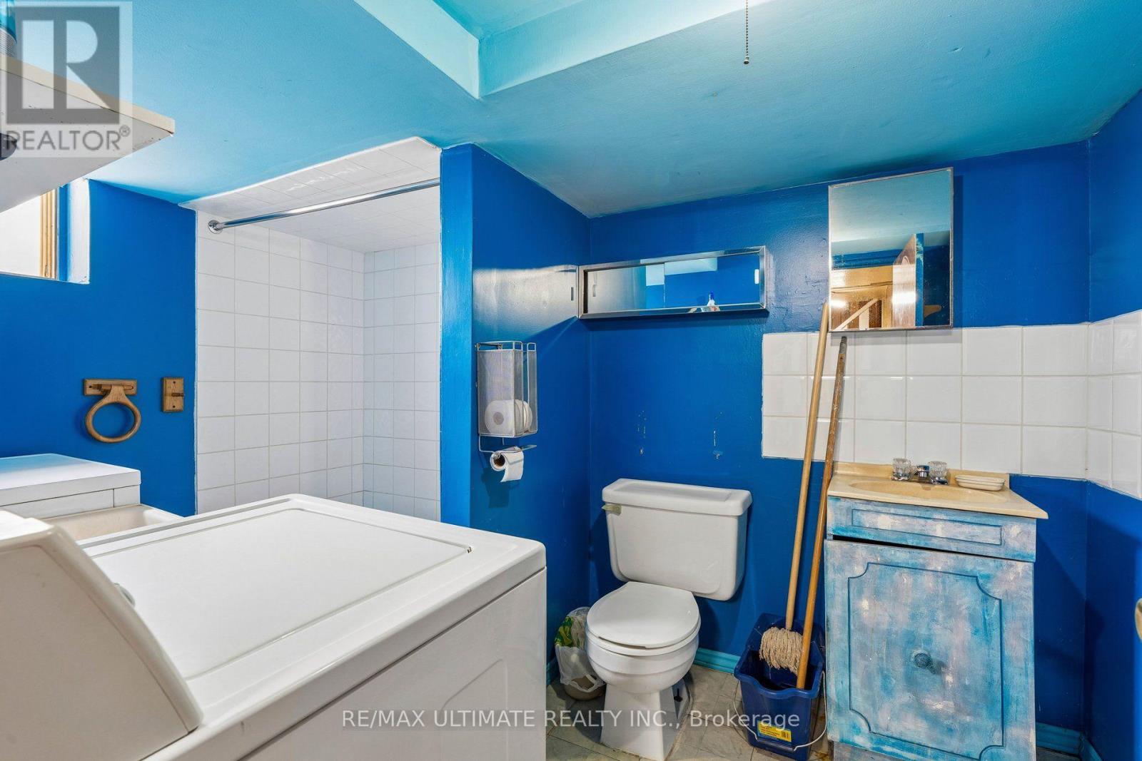 463 Oakwood Avenue, Toronto, Ontario  M6E 2W4 - Photo 41 - C13671326