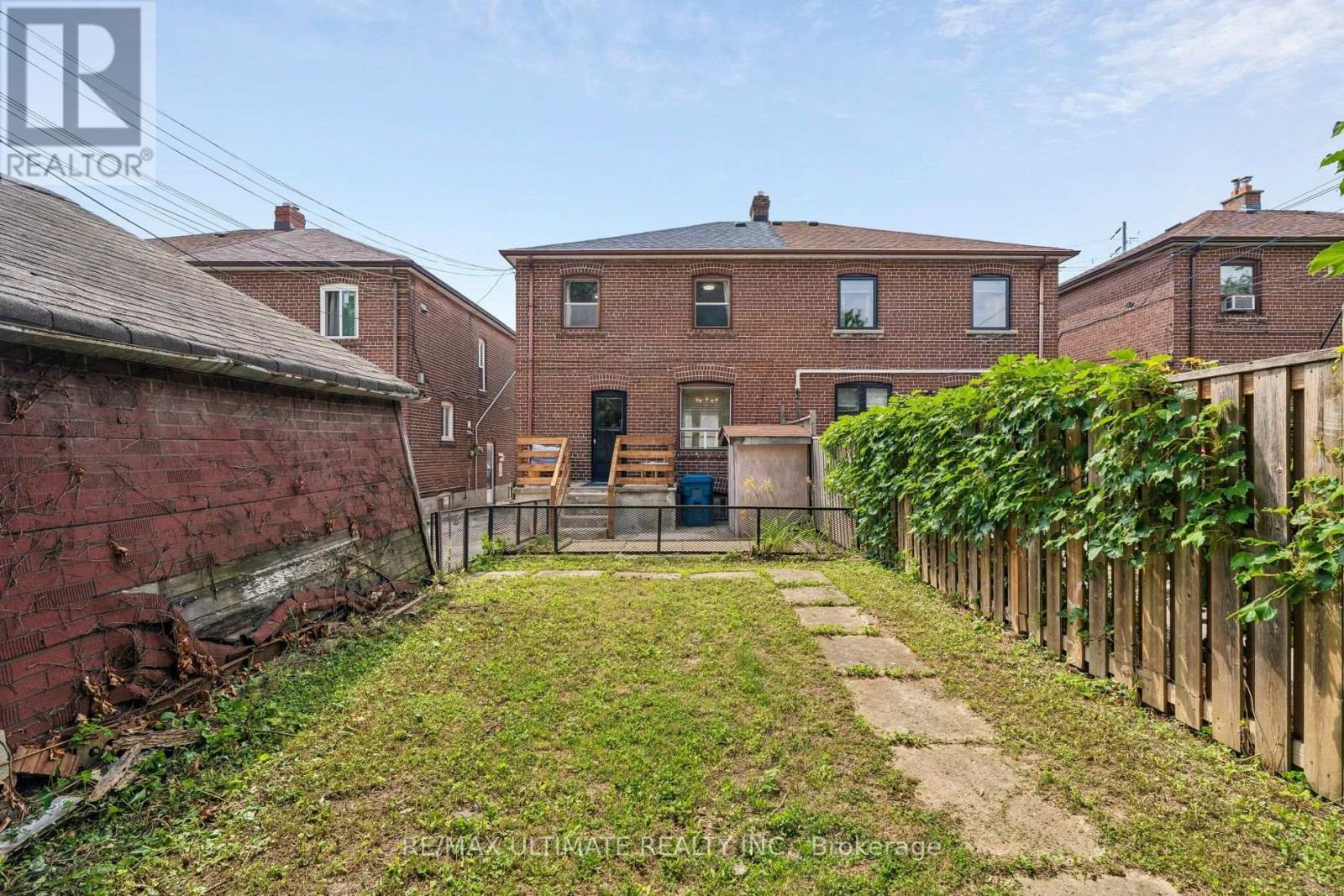 463 Oakwood Avenue, Toronto, Ontario  M6E 2W4 - Photo 44 - C13671326